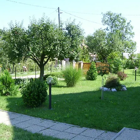 Lägenhet Alina Apartmanhaz Zalakaros Sármellék